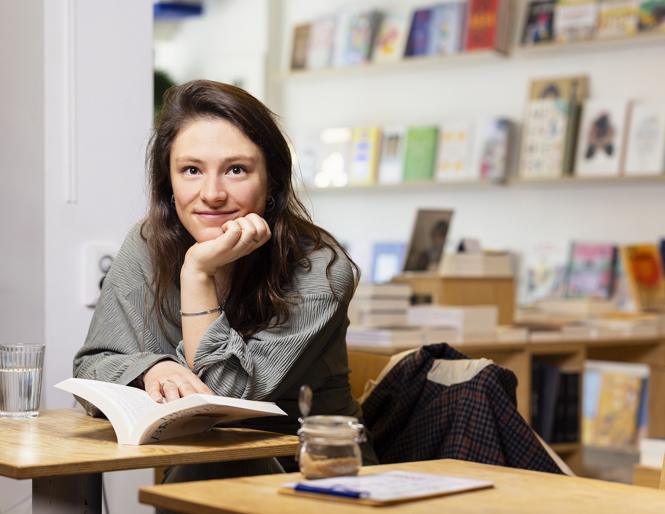 Eva Oosters De Utrechtse Boekenbar Uitagenda Utrecht In English 